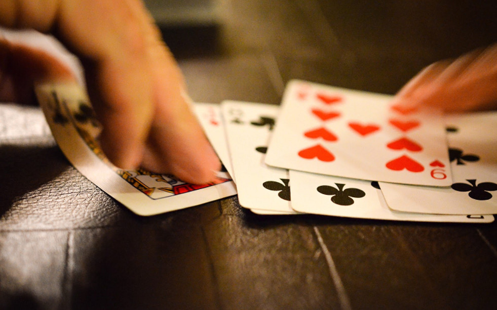 Mẹo chơi Bài Phỏm  bất bại cho người chơi chuyên nghiệp